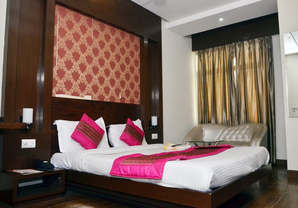 Oyo 18753 Hotel Glance Inn New Delhi Buitenkant foto