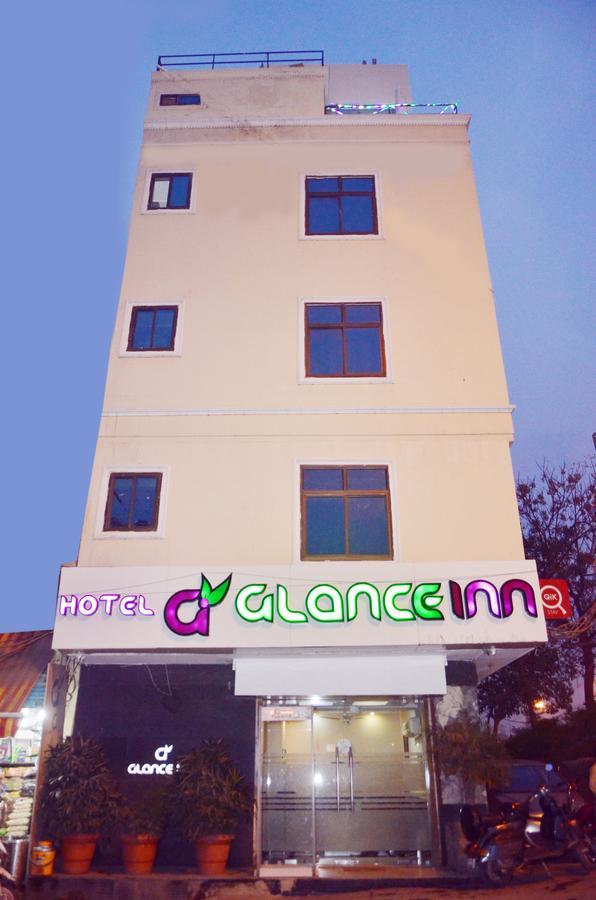 Oyo 18753 Hotel Glance Inn New Delhi Buitenkant foto